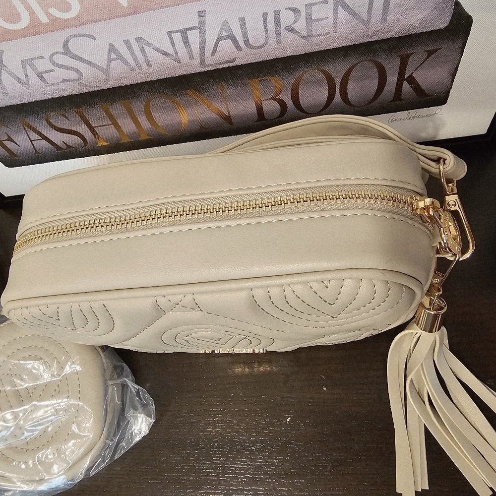 Valentino Orlandi Shoulder Bag . - Picture 3 of 9